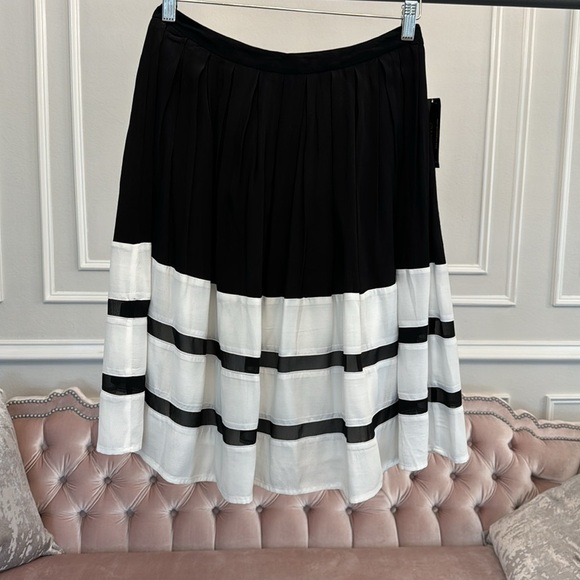 NWT NICOLE MILLER SKIRT SIZE 6 - Picture 10 of 16